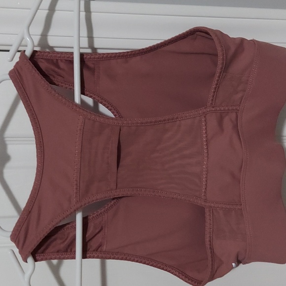 ⭐️SALE⭐️Fabletics set⭐️ bottoms xxs / top medium - Picture 4 of 5